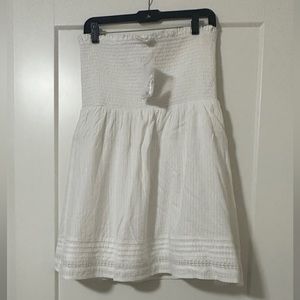 American Eagle smocked white dress size Large. bNWT